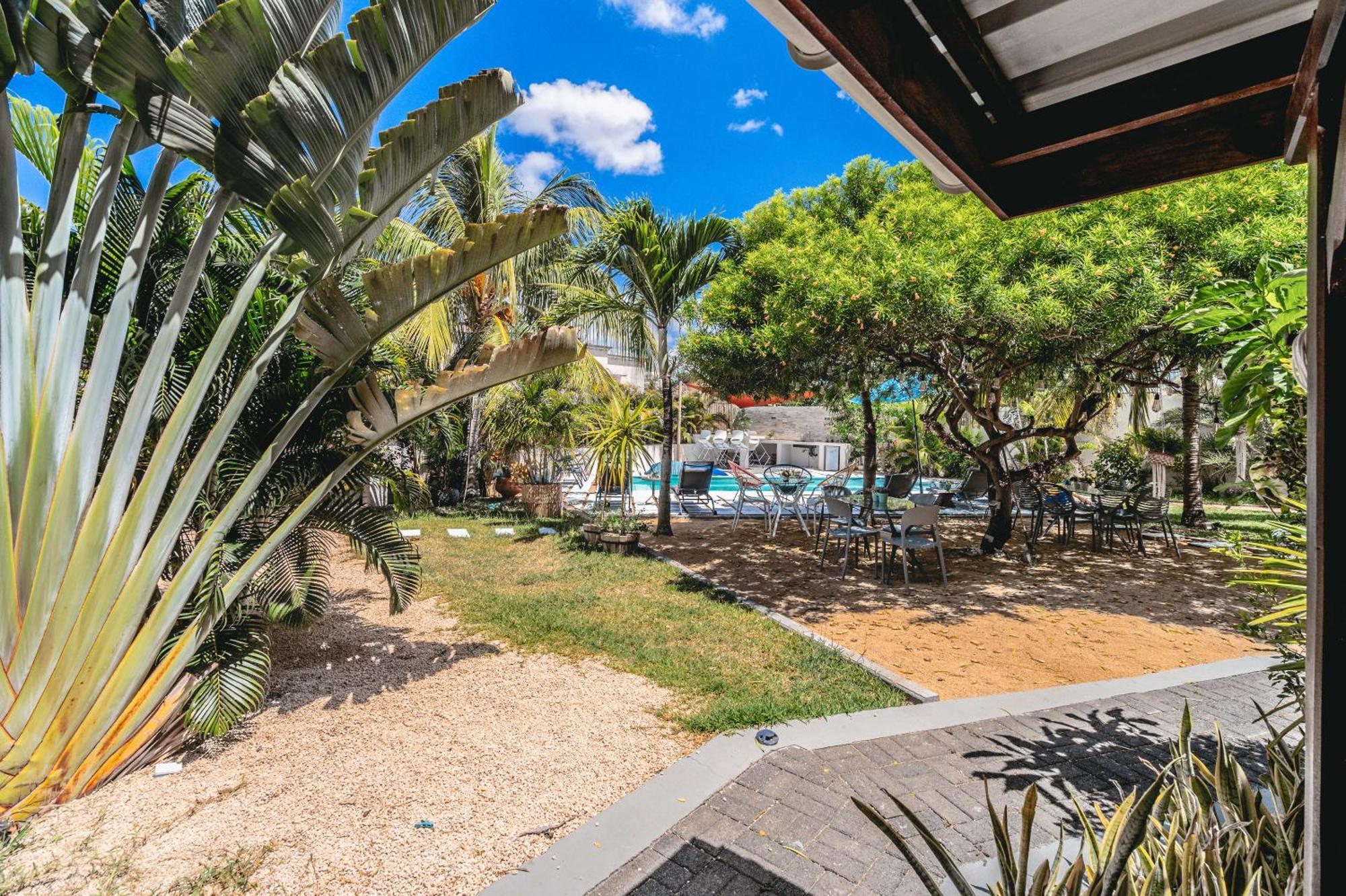 Lakaz Del Sol - Modern And Elegant Apartments With Luxurious Garden, Pool And Barbecue Area - Tourism Permit Certified Tamarin Exterior foto