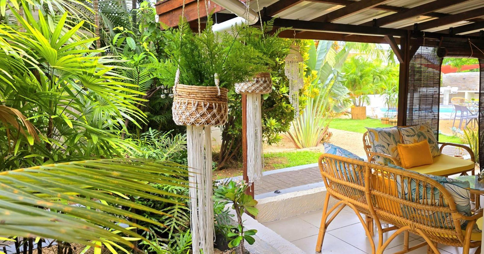 Lakaz Del Sol - Modern And Elegant Apartments With Luxurious Garden, Pool And Barbecue Area - Tourism Permit Certified Tamarin Exterior foto
