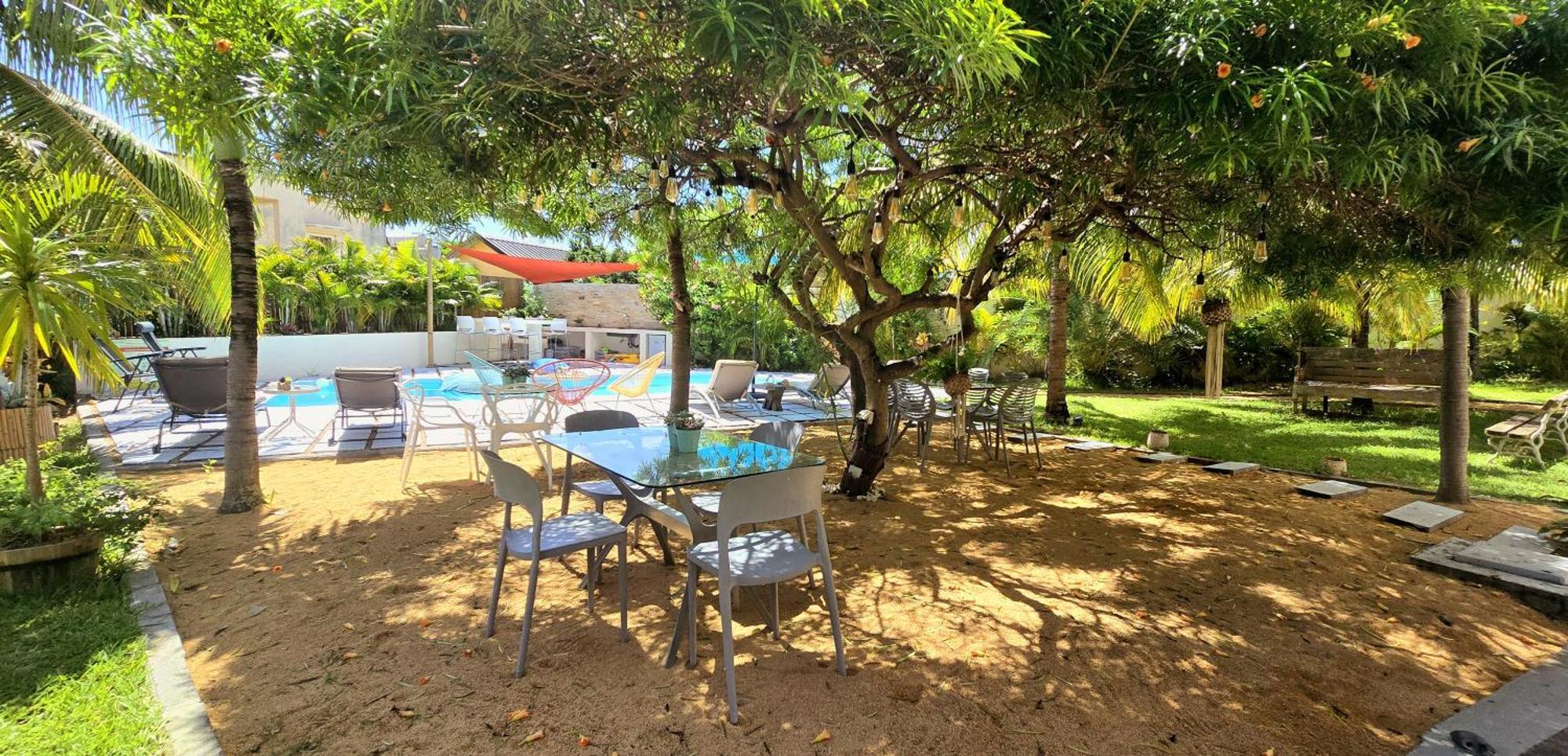 Lakaz Del Sol - Modern And Elegant Apartments With Luxurious Garden, Pool And Barbecue Area - Tourism Permit Certified Tamarin Exterior foto